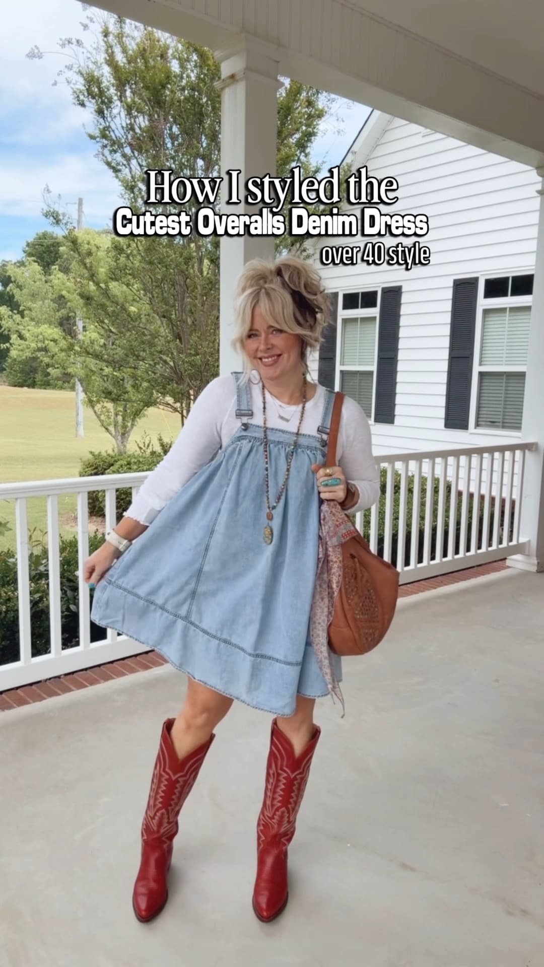 This denim overalls dress is so adorable and on sale.